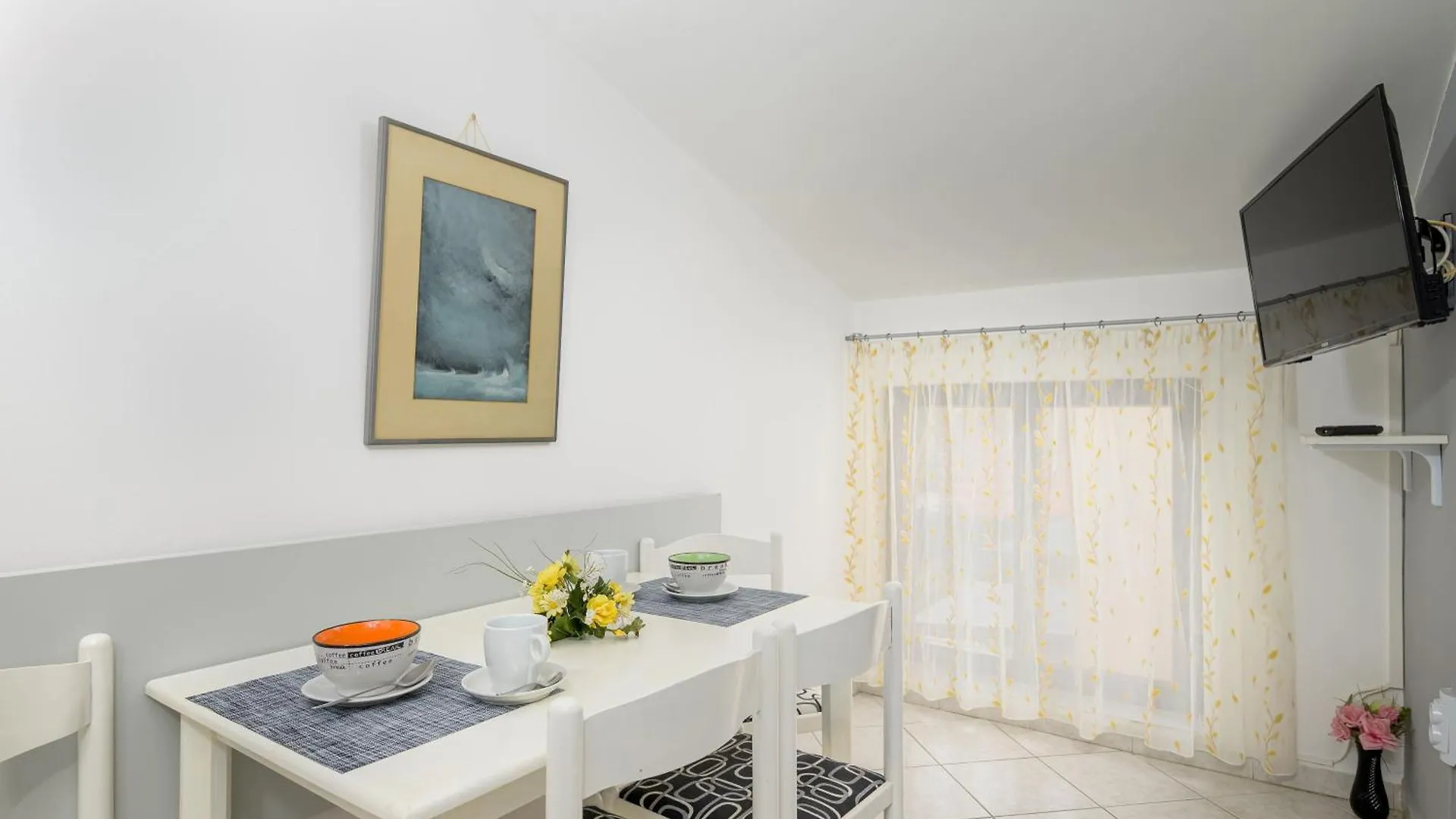 Apartment Schoene Ferienwohnung 6 Stinjan Croatia