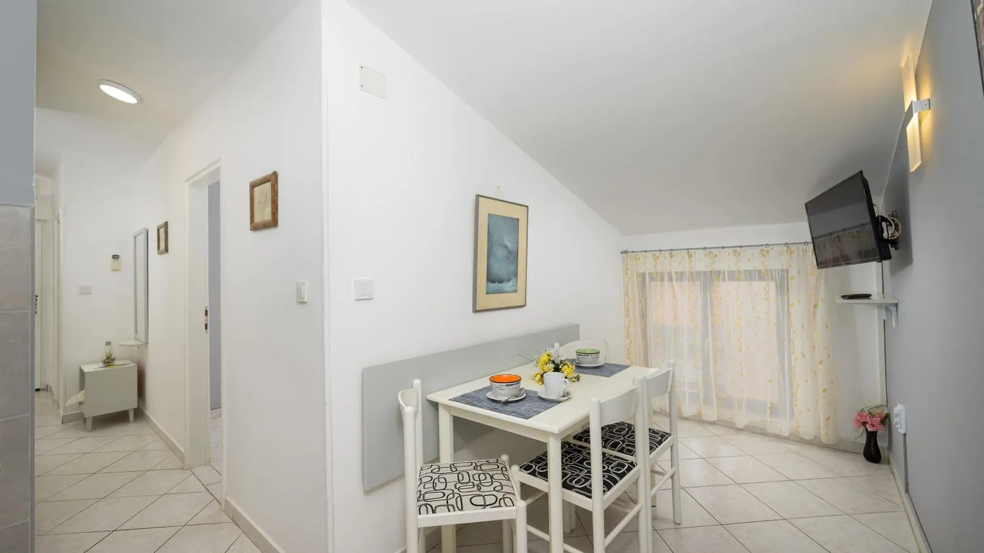 Apartment Schoene Ferienwohnung 6 Stinjan Croatia